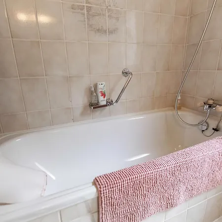 Val D'illiez, 6 Pers - Balcon Et Vue - Parking Apartman *